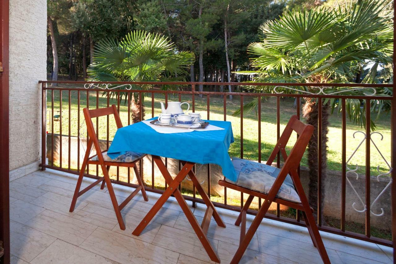 Mihaela Apartments Porec Bagian luar foto
