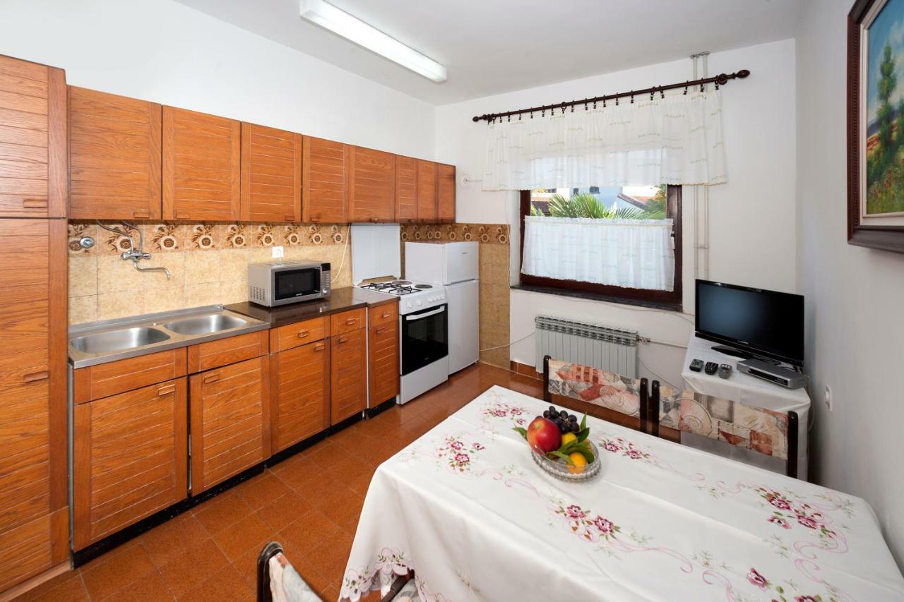 Mihaela Apartments Porec Bagian luar foto