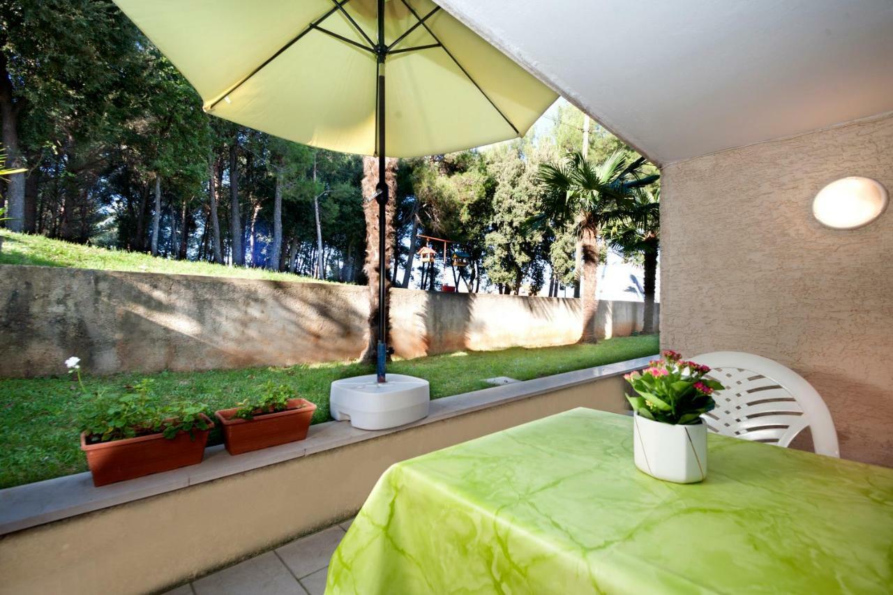 Mihaela Apartments Porec Bagian luar foto
